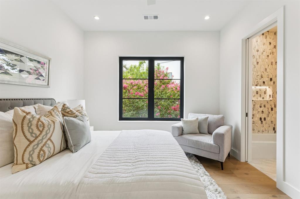 North Oaklawn - Residential