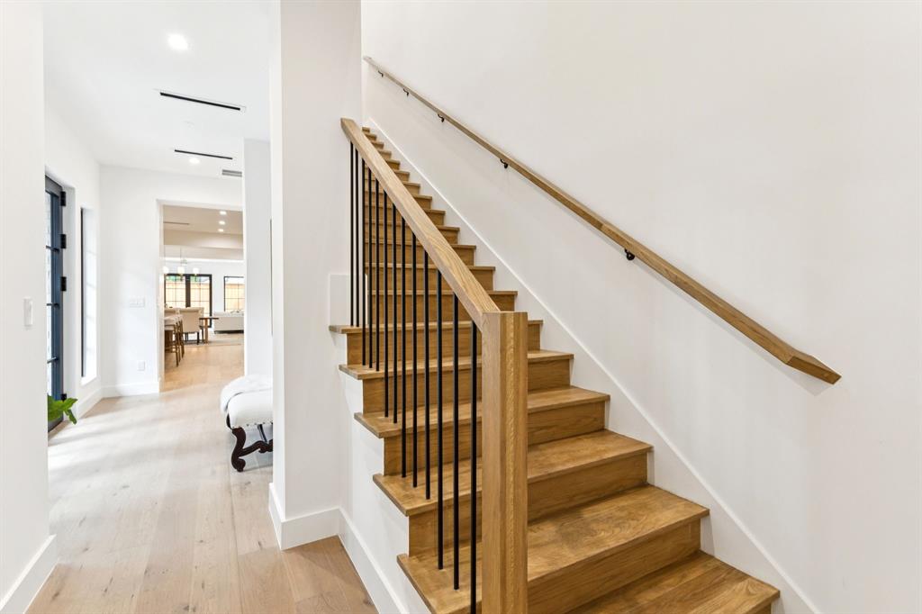 North Oaklawn - Residential