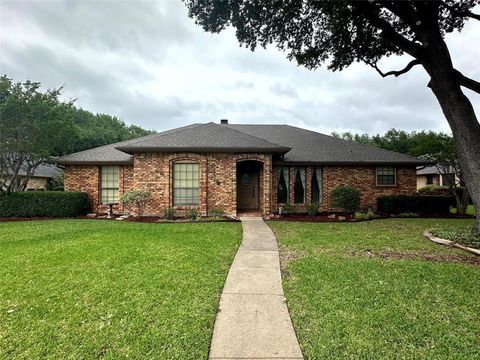 Photo of 2401 Radcliffe Drive, Rowlett, TX 75088 (MLS # 21255778)