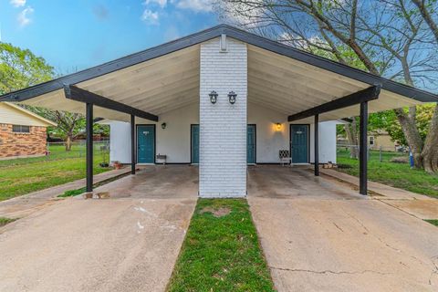 104 N Hillside Street Red Oak TX 75154