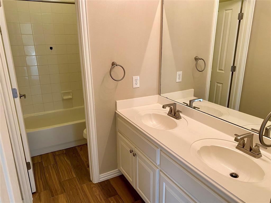 Estates & Villas At Fossil Crk - Residential Lease