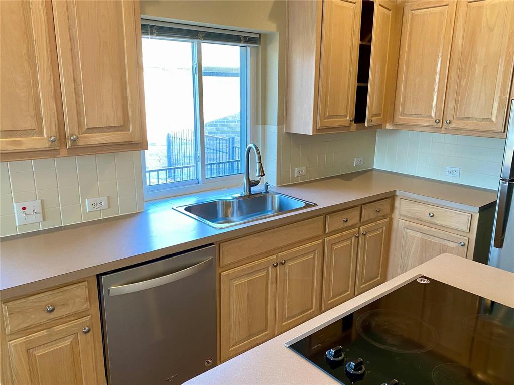 Estates & Villas At Fossil Crk - Residential Lease