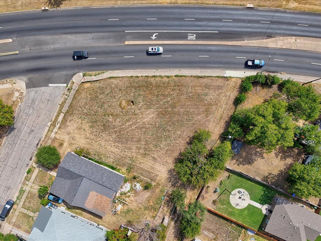 1401 W Waco Drive
