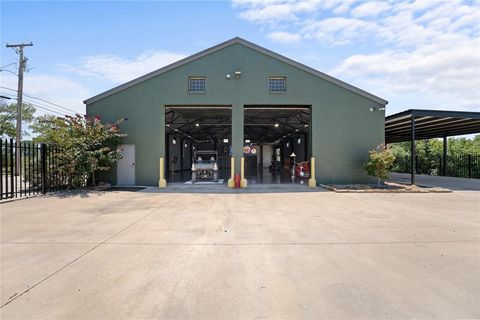 Tiny photo for 1400 S Gribble Street, Sherman, TX 75090 (MLS # 21018760)