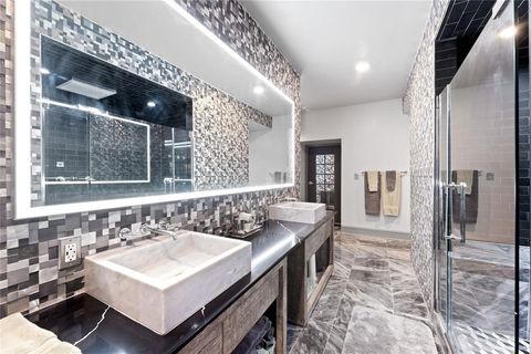 Tiny photo for 1400 S Gribble Street, Sherman, TX 75090 (MLS # 21018760)