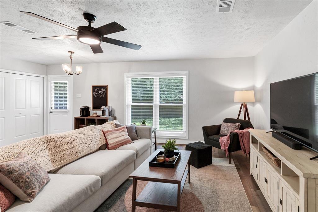 North Richland Hills, Texas 76182, United States, 3 Bedrooms Bedrooms, ,2 BathroomsBathrooms,Residential,Active,157190