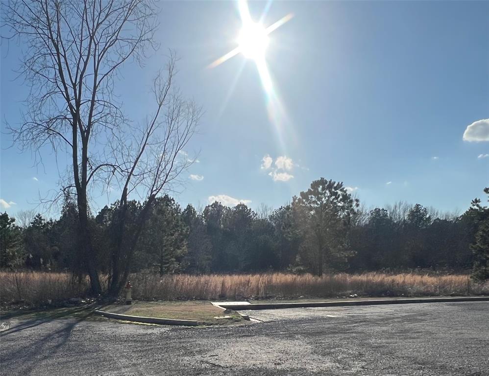 HUNTINGTON PARK - Land