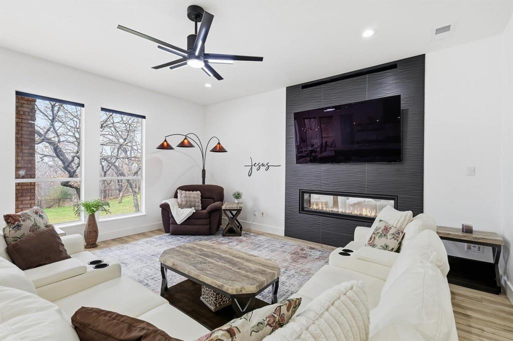 The Peninsula At Twin Coves Ad - Residential