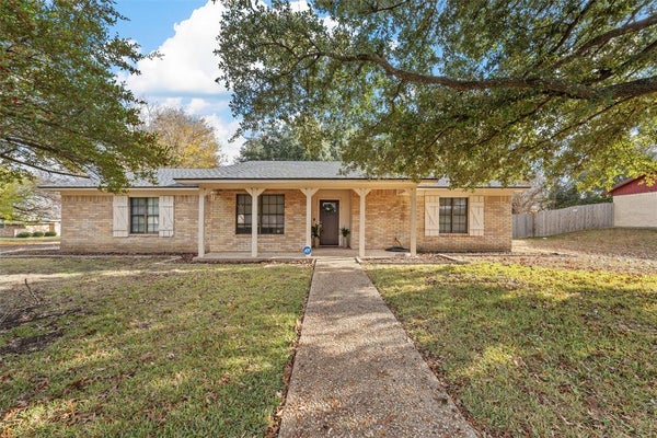 501 ASPEN INCLINE DR, HEWITT, TX 76643 - Image 4c18cfd2caa3bb24329b6de5a98c246f/3396795343