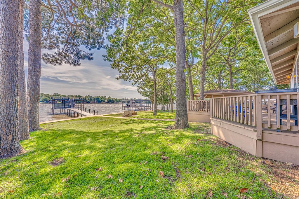 113 Crestwood Circle