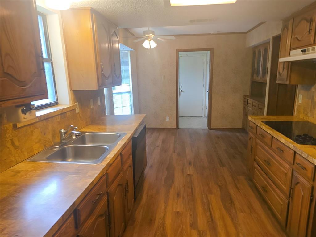 432 Larchbrook Drive