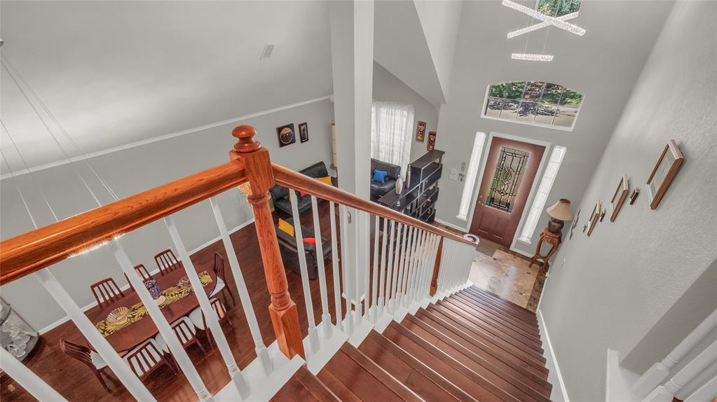 Highland Creek Manor - Residential