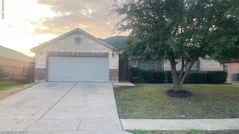 Photo of 109 Atlantic Avenue, Waxahachie, TX 75165 (MLS # 21402669)