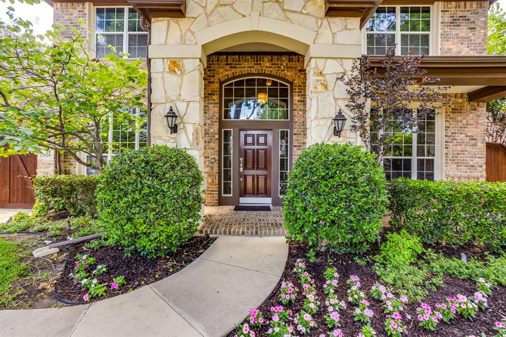 2620 Waters Edge Drive