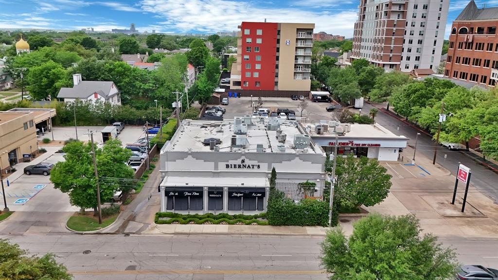 MIRABELLE CONDOS - Residential