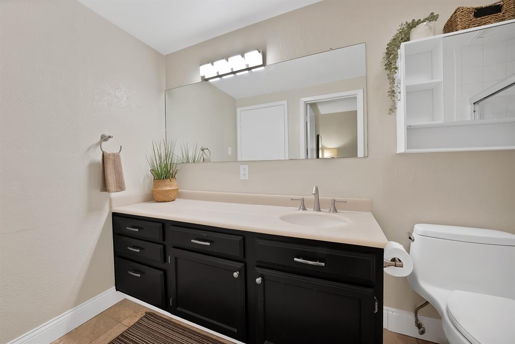 MIRABELLE CONDOS - Residential