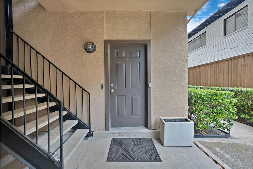 MIRABELLE CONDOS - Residential