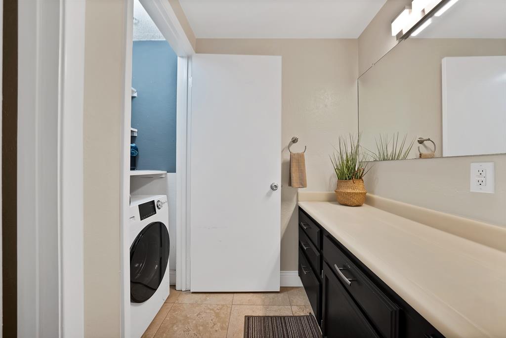 MIRABELLE CONDOS - Residential