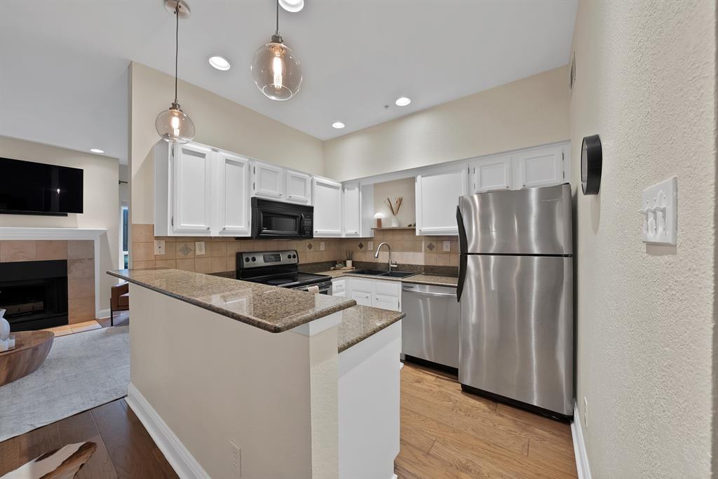 MIRABELLE CONDOS - Residential