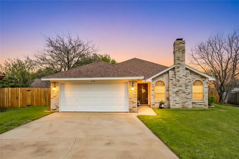 512 Oak Ridge Court Crowley TX 76036