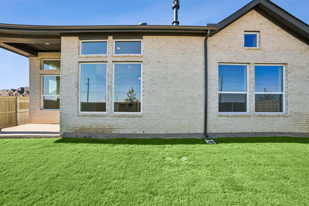 1325 Venture Drive