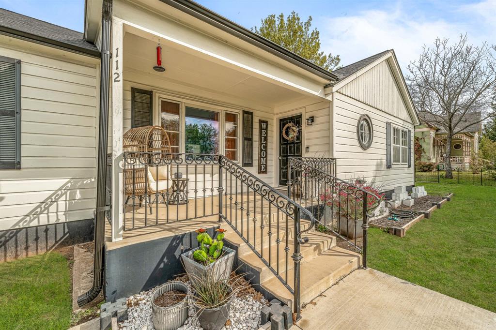 112 W Grubbs Street