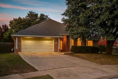 A home in Burleson