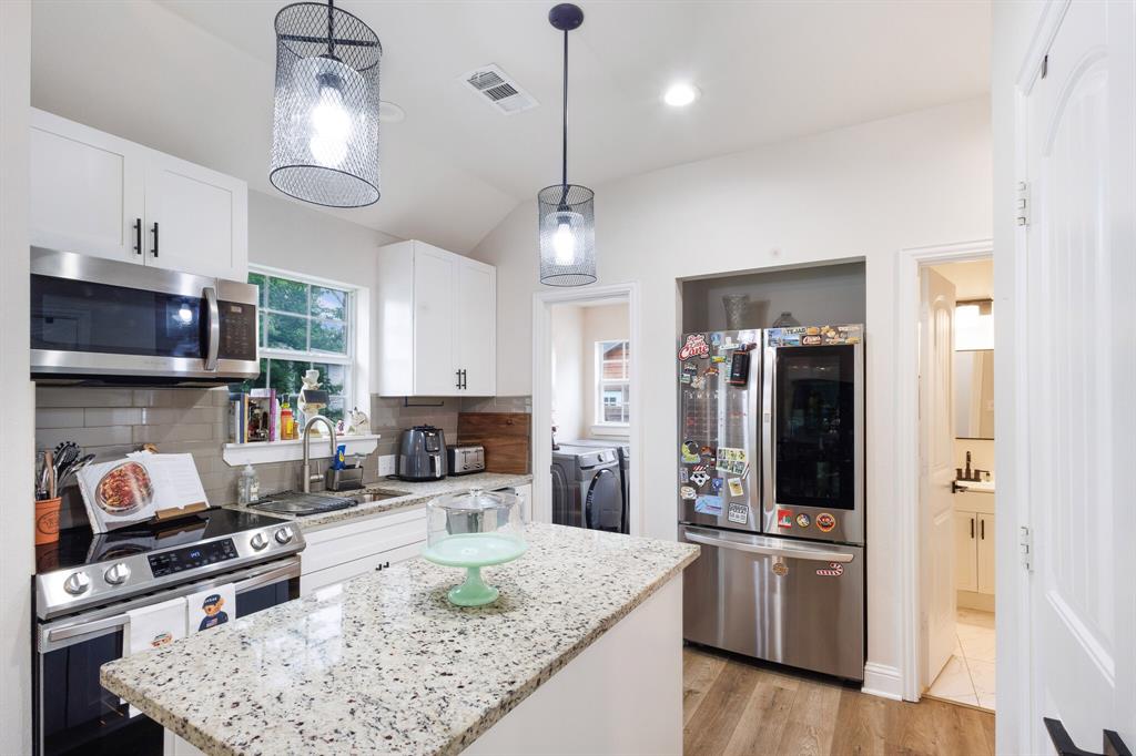 2744 Catherine Street