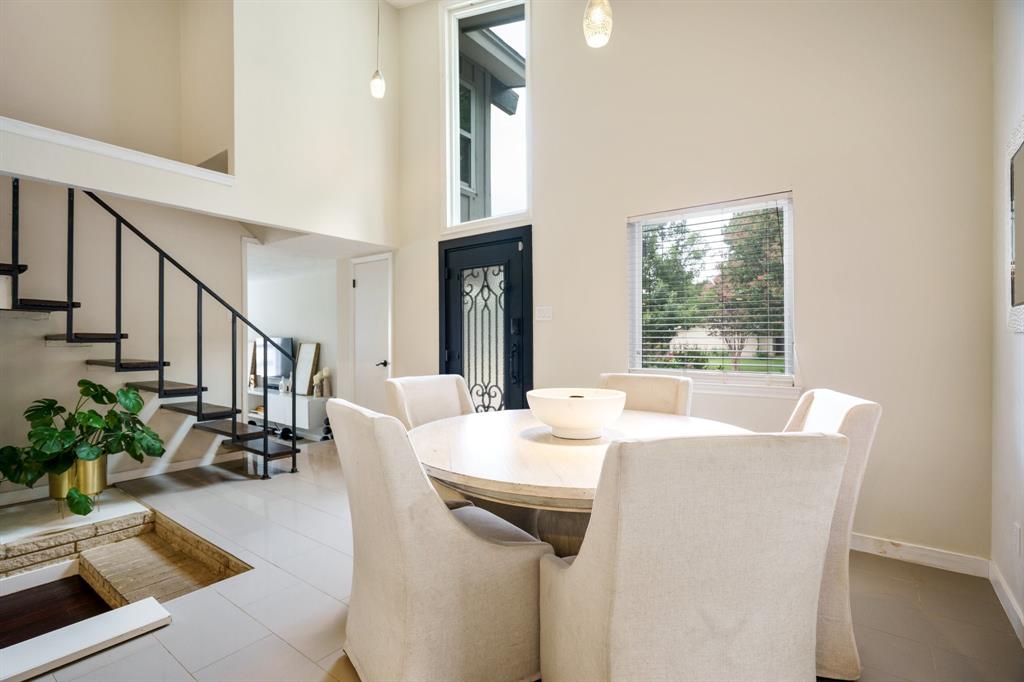 12208 Treeview Lane