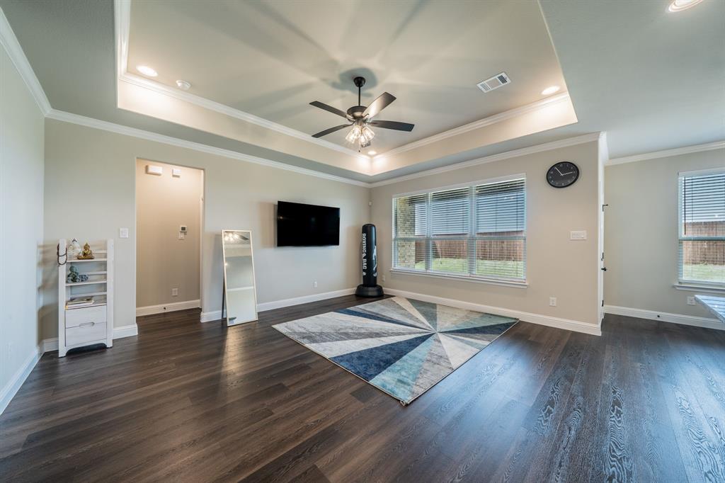 1057 Nighthawk Trail