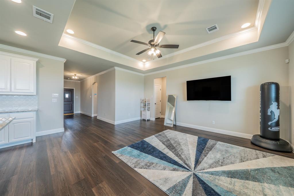 1057 Nighthawk Trail