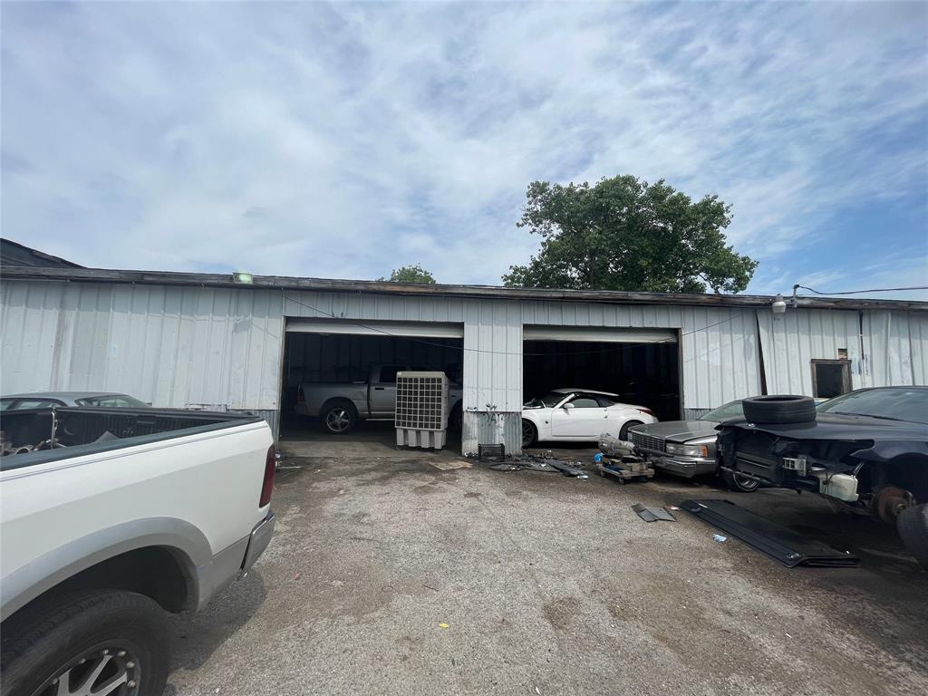 Molina - Commercial Sale