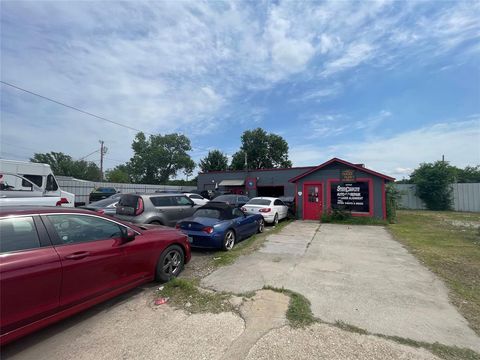 1006 W 6th Street Irving TX 75060