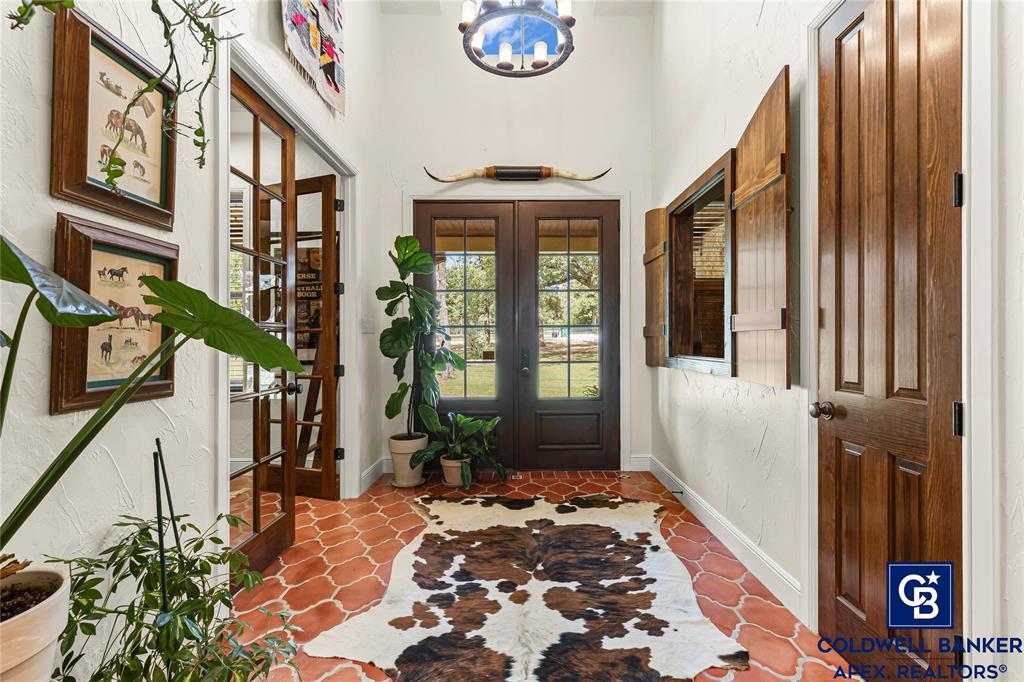 1505 Whispering Oaks Court