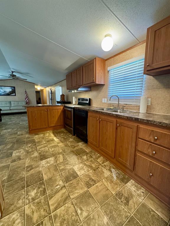 Thunderbird Poind - Residential