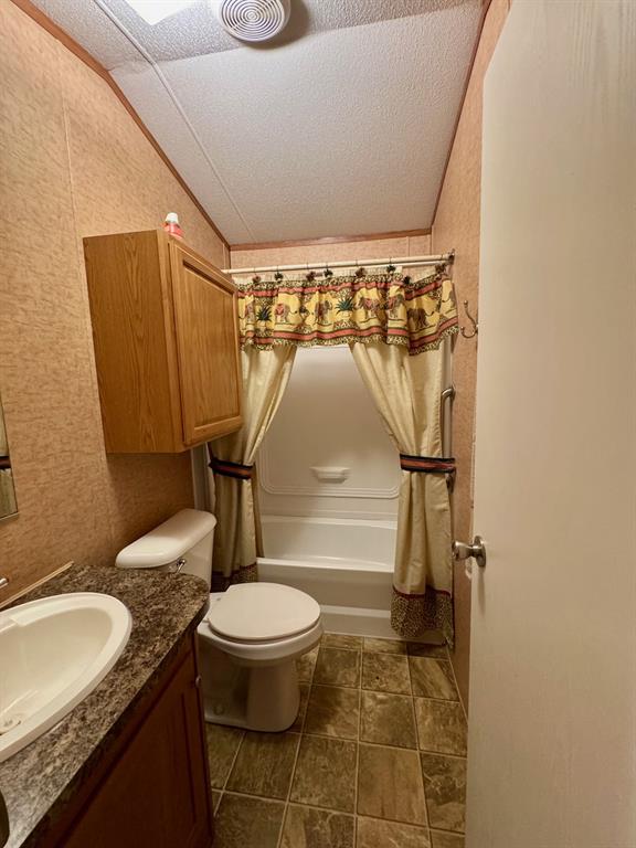 Thunderbird Poind - Residential