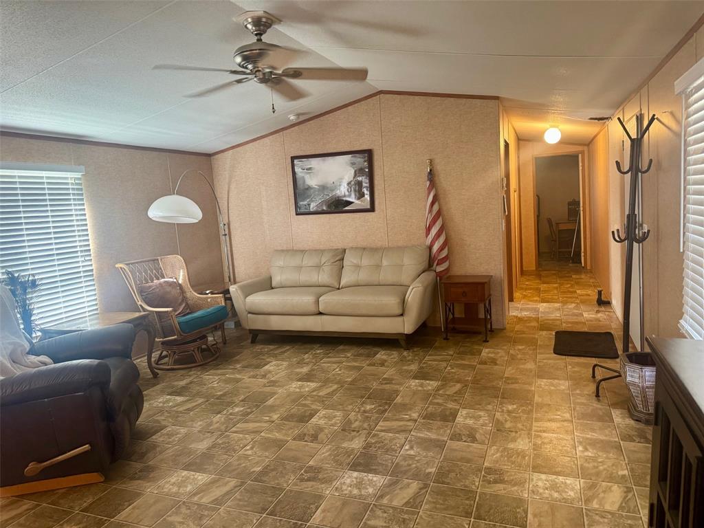 Thunderbird Poind - Residential