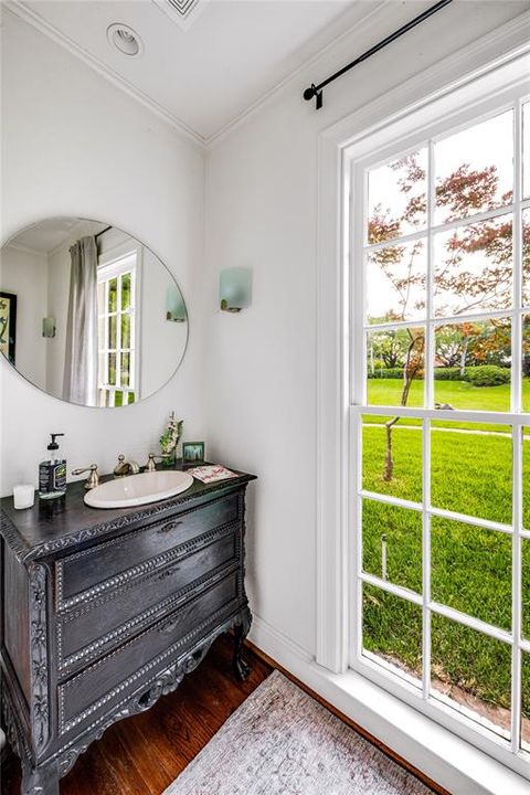 Tiny photo for 4 Nonesuch Road, Dallas, TX 75214 (MLS # 21041499)