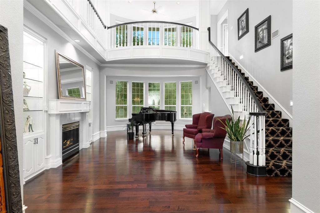 303 Covington Way