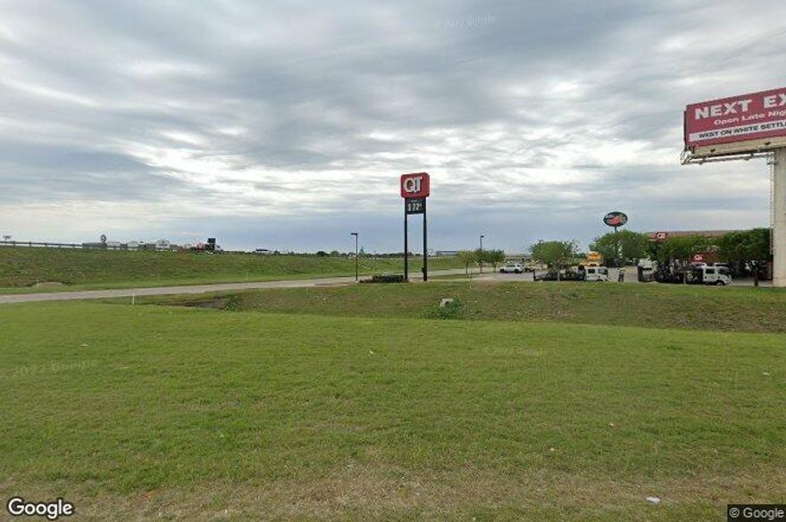 Commercial Unimproved Property located on extremely busy Clifford St intersection at Hwy 820 access road in West Fort Worth. Property is .310 acres of vacant land located in Overlay District of Fort Worth, directly in front and north of Quick Trip gas station. Very high visibility for any type of business development. Currently Zoned Commercial Vacant Land, Multi-Family, and can be easily revised to suit any type of commercial development. See FW Zoning map for more details.