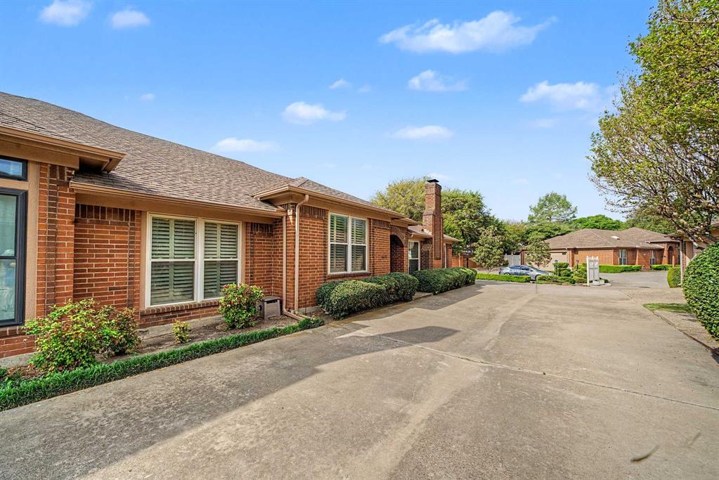 Country Day Estates - Residential