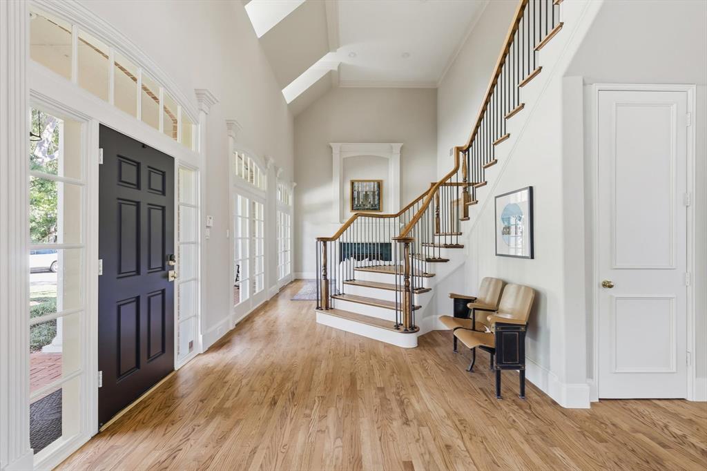 827 Cambridge Manor Lane