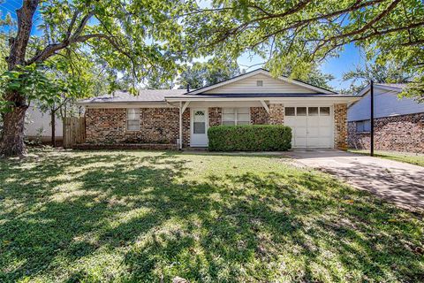 1403 Roberts Avenue Cleburne TX 76033