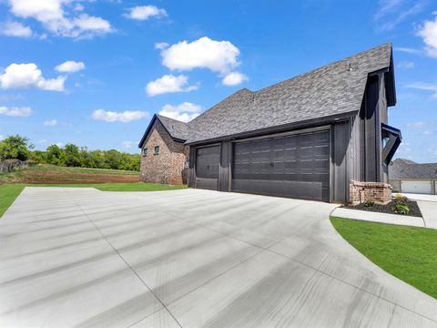 A home in Granbury