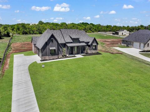 A home in Granbury