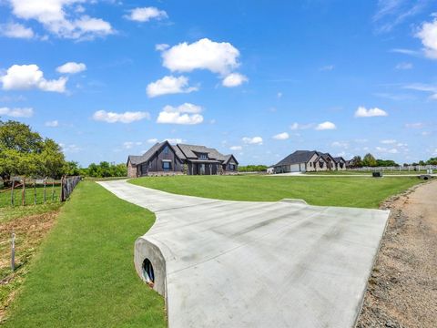 A home in Granbury