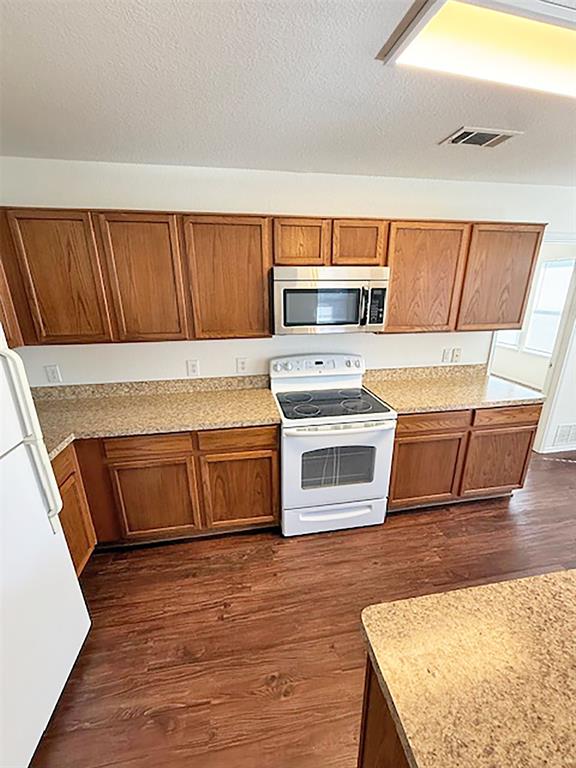 8900 Sagebrush Trail