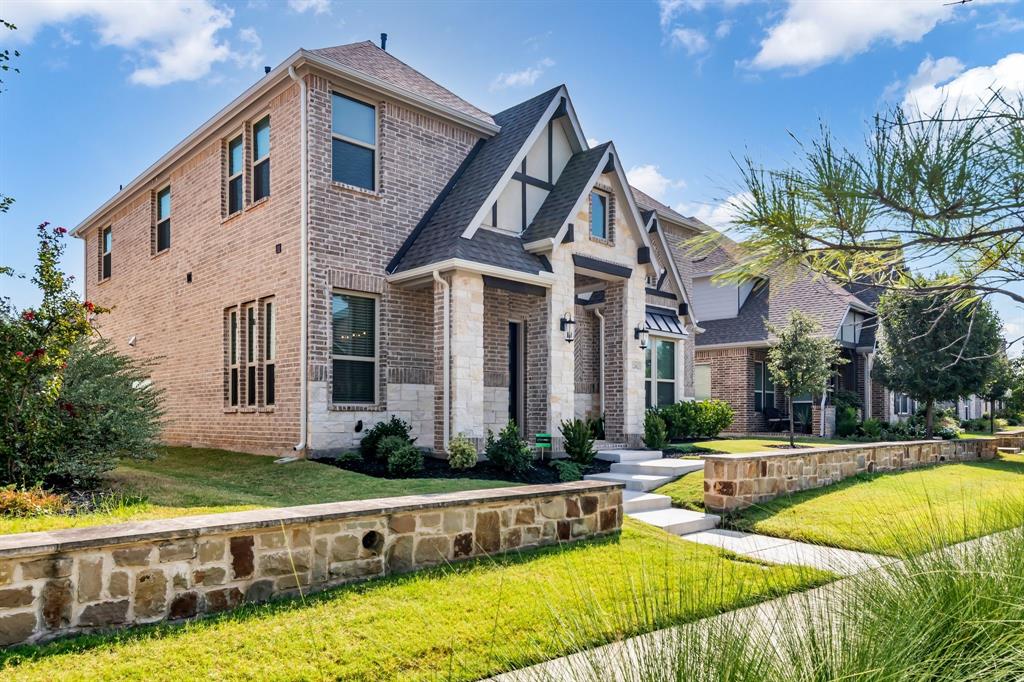 12662 Royal Oaks Lane