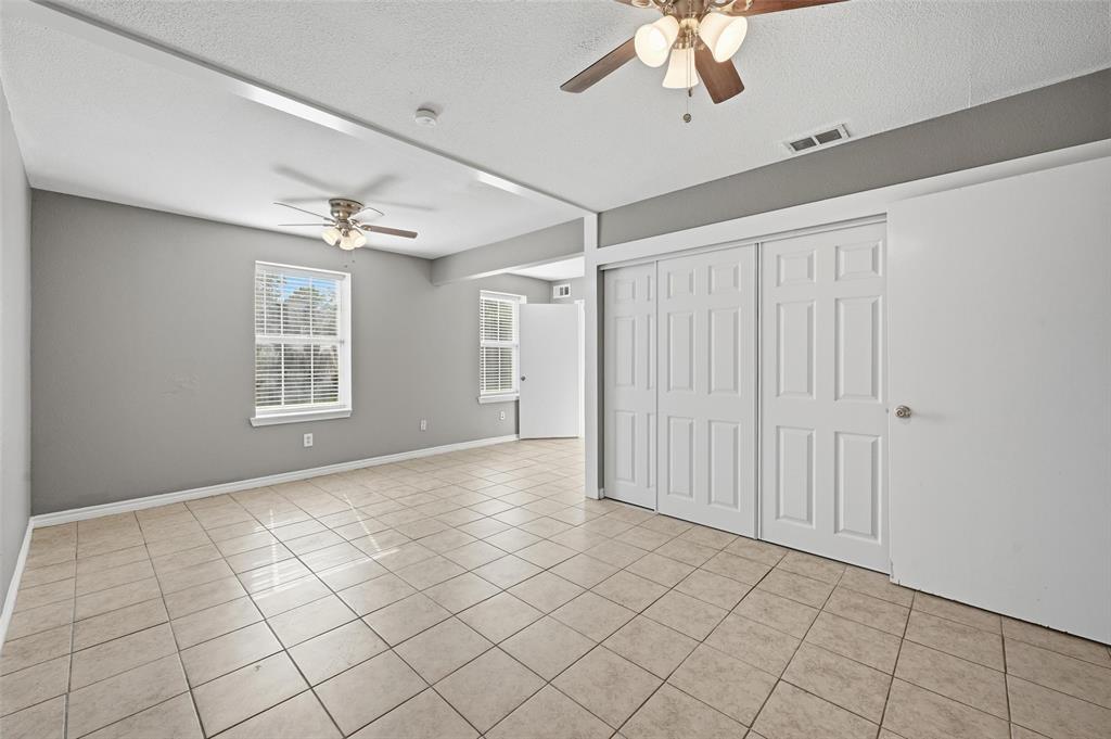 M E P & P RR CO SURVEY #33 - Residential Lease