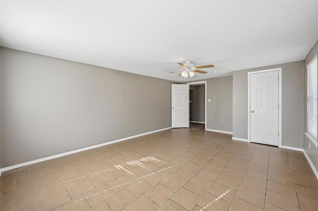 M E P & P RR CO SURVEY #33 - Residential Lease